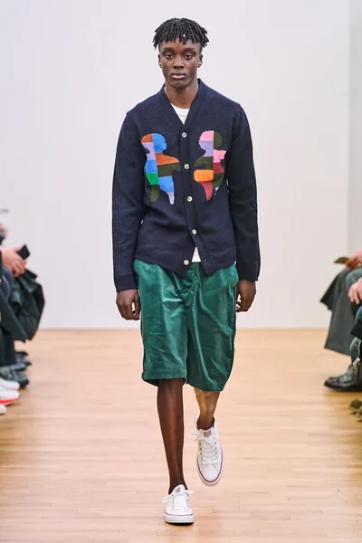 Look 29